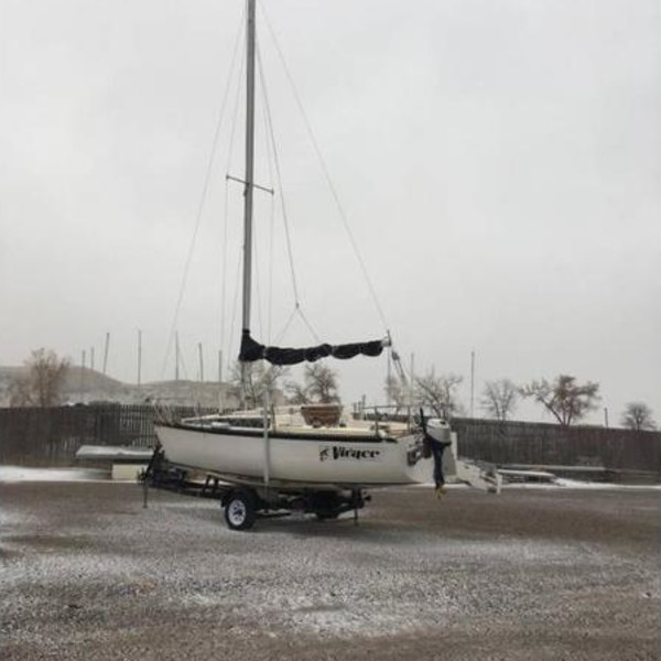 merit 22 sailboat