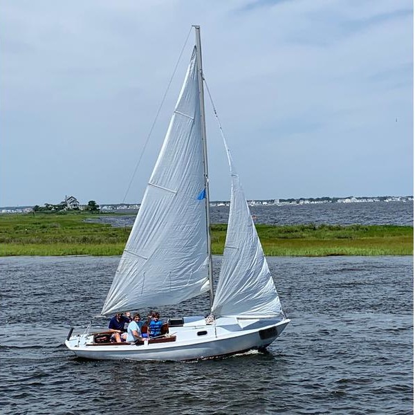 bristol 19 sailboat