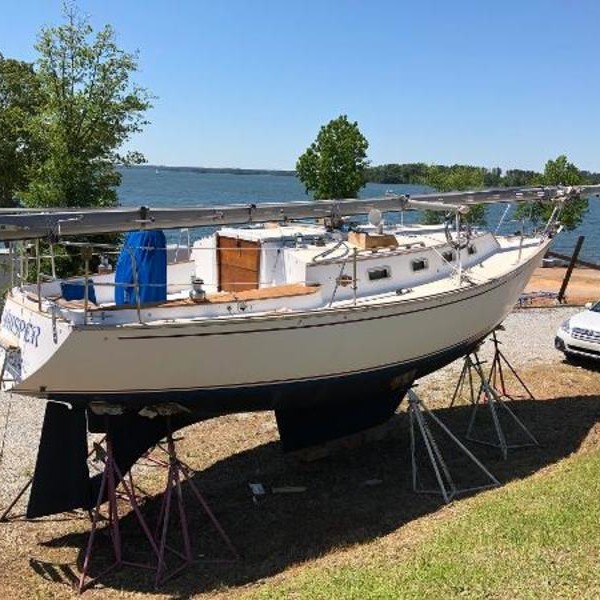 32 foot morgan sailboat