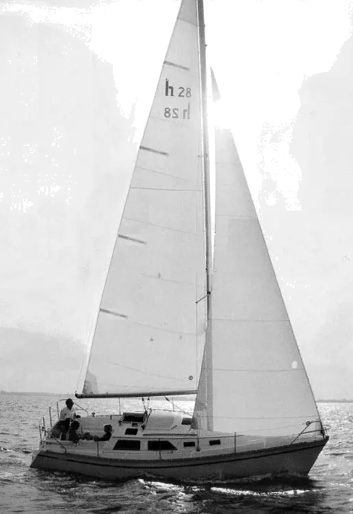 small hunter sailboat